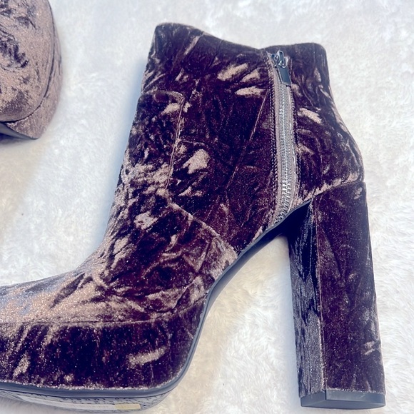 Gianni Bini Sz 10 Brown Crushed Tan Velvet High heel Platform Festival Boots NWT - Picture 12 of 16